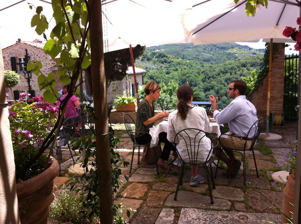 La Romita Ospitalita Rurale Familiare Villa Montisi Eksteriør bilde